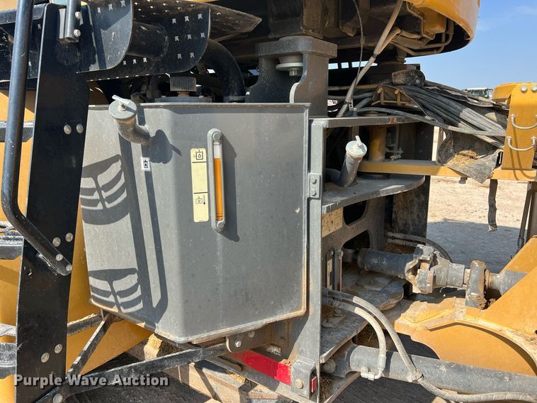 image for item DN3056 2013 Challenger MT965C  4WD tractor