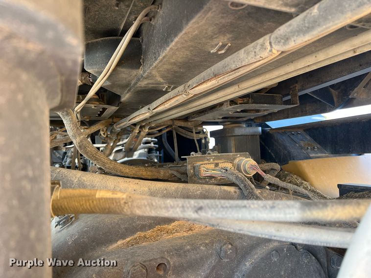 image for item DN3056 2013 Challenger MT965C  4WD tractor