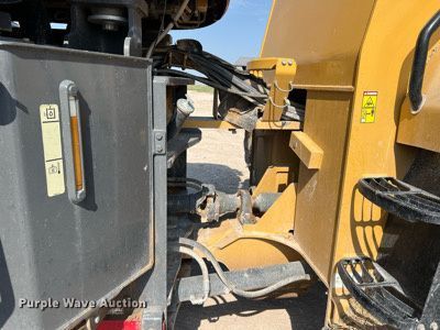 image for item DN3056 2013 Challenger MT965C  4WD tractor