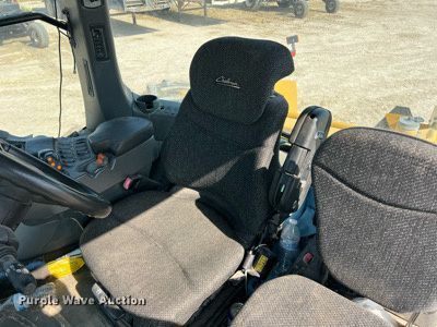 image for item DN3056 2013 Challenger MT965C  4WD tractor