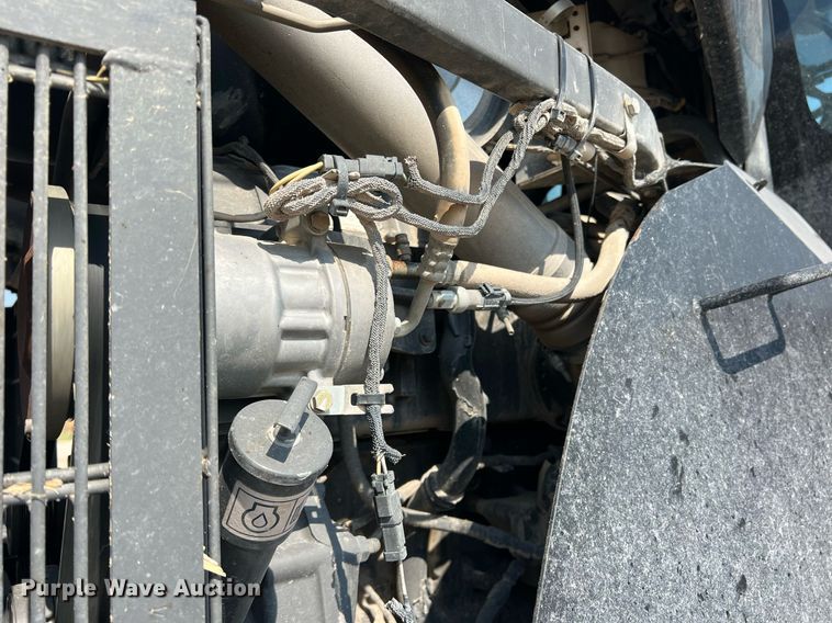 image for item DN3056 2013 Challenger MT965C  4WD tractor