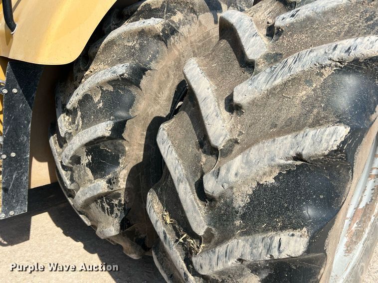 image for item DN3056 2013 Challenger MT965C  4WD tractor