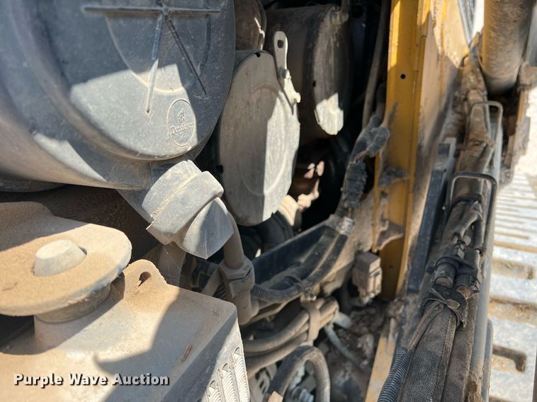 image for item DN3059 2019 John Deere 333G  skid steer loader