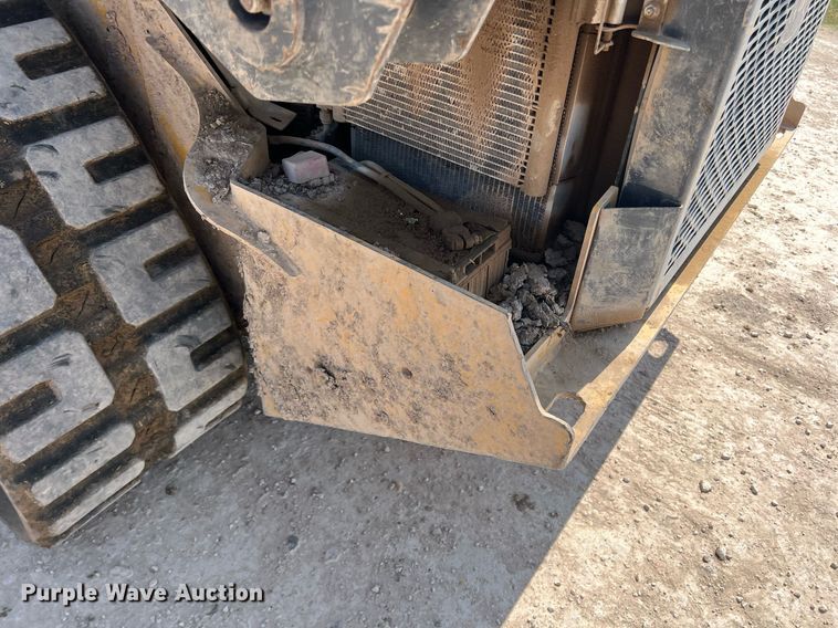 image for item DN3059 2019 John Deere 333G  skid steer loader