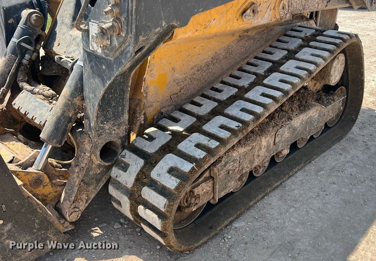 image for item DN3059 2019 John Deere 333G  skid steer loader