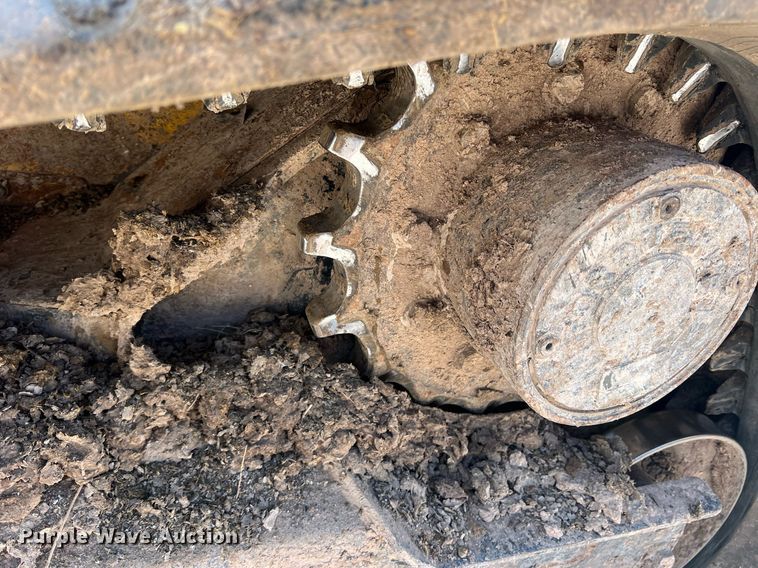 image for item DN3059 2019 John Deere 333G  skid steer loader