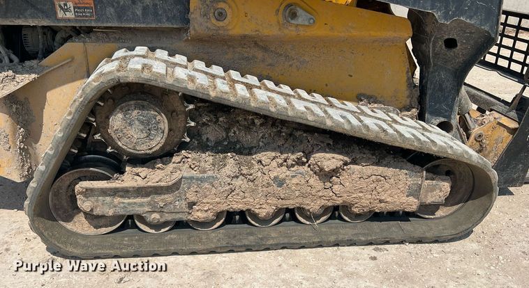 image for item DN3059 2019 John Deere 333G  skid steer loader