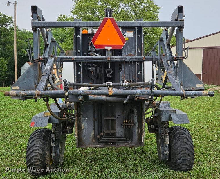 image for item DN8586 SpraCoupe Melroe 220  sprayer