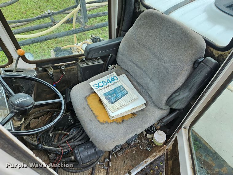 image for item DN8586 SpraCoupe Melroe 220  sprayer