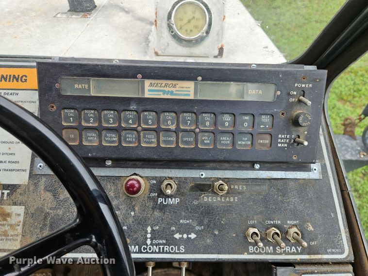 image for item DN8586 SpraCoupe Melroe 220  sprayer