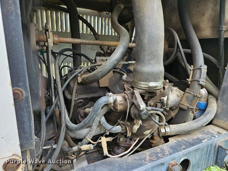 image for item DN8586 SpraCoupe Melroe 220  sprayer