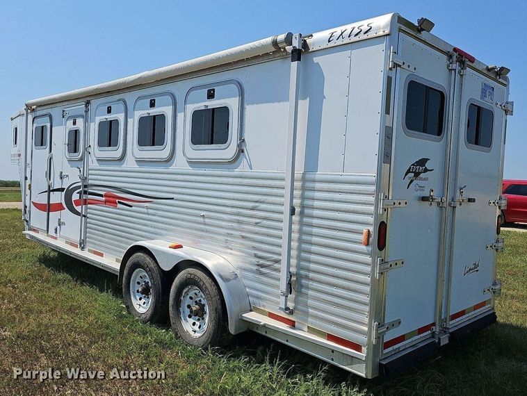 image for item DN8622 2003 Exiss Limited GNHC722T  horse trailer
