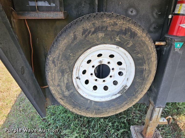 image for item DN8622 2003 Exiss Limited GNHC722T  horse trailer