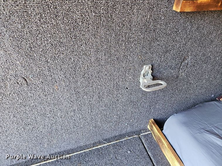 image for item DN8622 2003 Exiss Limited GNHC722T  horse trailer