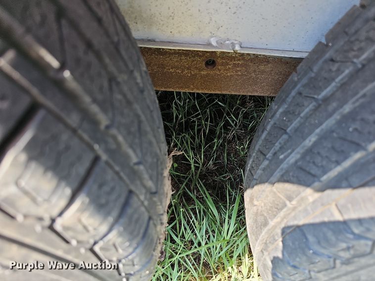 image for item DN8622 2003 Exiss Limited GNHC722T  horse trailer