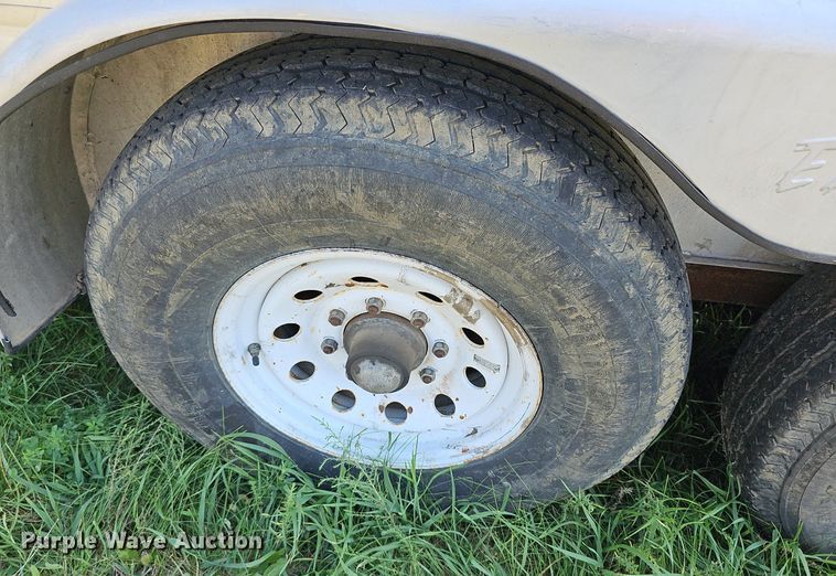 image for item DN8622 2003 Exiss Limited GNHC722T  horse trailer