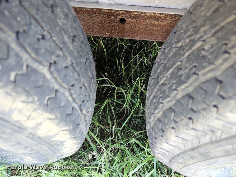 image for item DN8622 2003 Exiss Limited GNHC722T  horse trailer