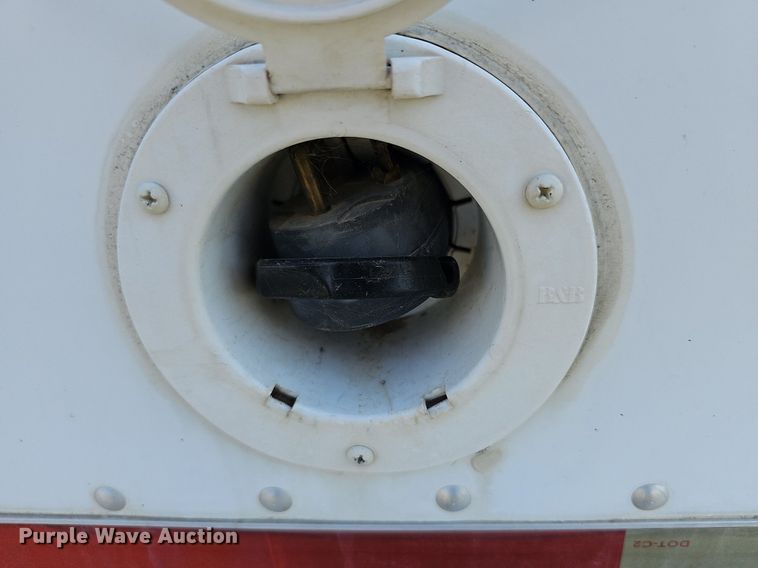 image for item DN8622 2003 Exiss Limited GNHC722T  horse trailer