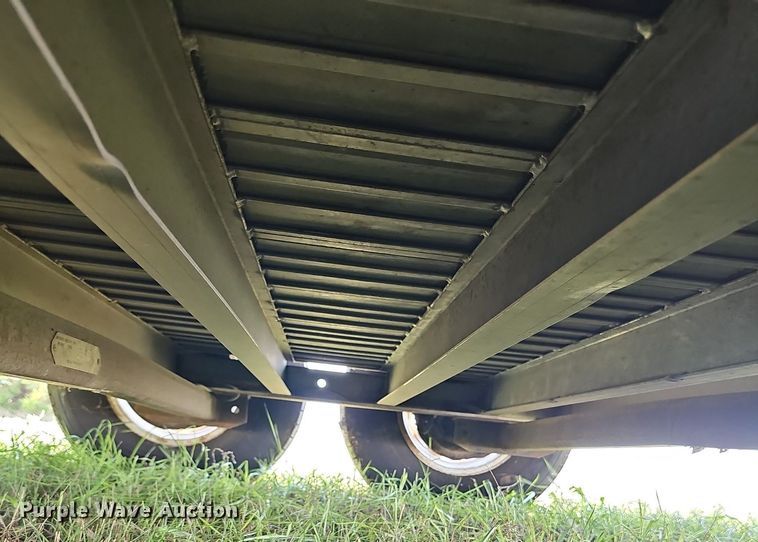 image for item DN8622 2003 Exiss Limited GNHC722T  horse trailer