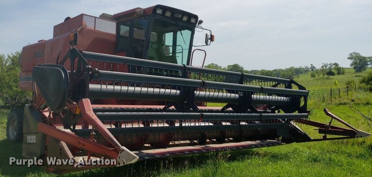 image for item DO2927 1987 Case IH 1660  RWA combine