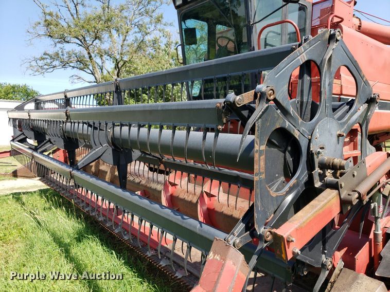 image for item DO2927 1987 Case IH 1660  RWA combine