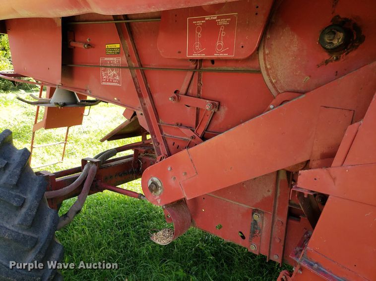 image for item DO2927 1987 Case IH 1660  RWA combine