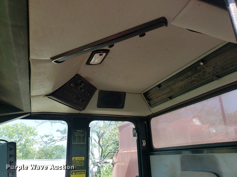 image for item DO2927 1987 Case IH 1660  RWA combine