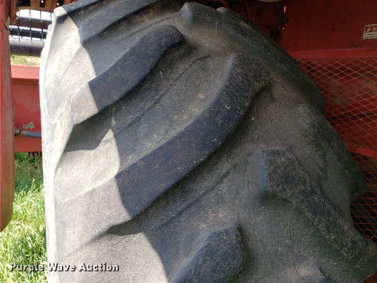 image for item DO2927 1987 Case IH 1660  RWA combine