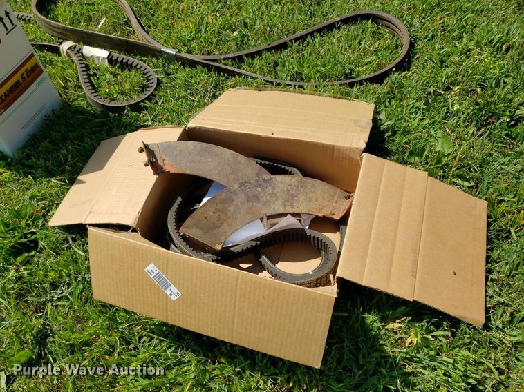 image for item DO2927 1987 Case IH 1660  RWA combine