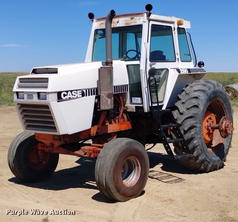 image for item DP3320 1979 Case 2590  tractor