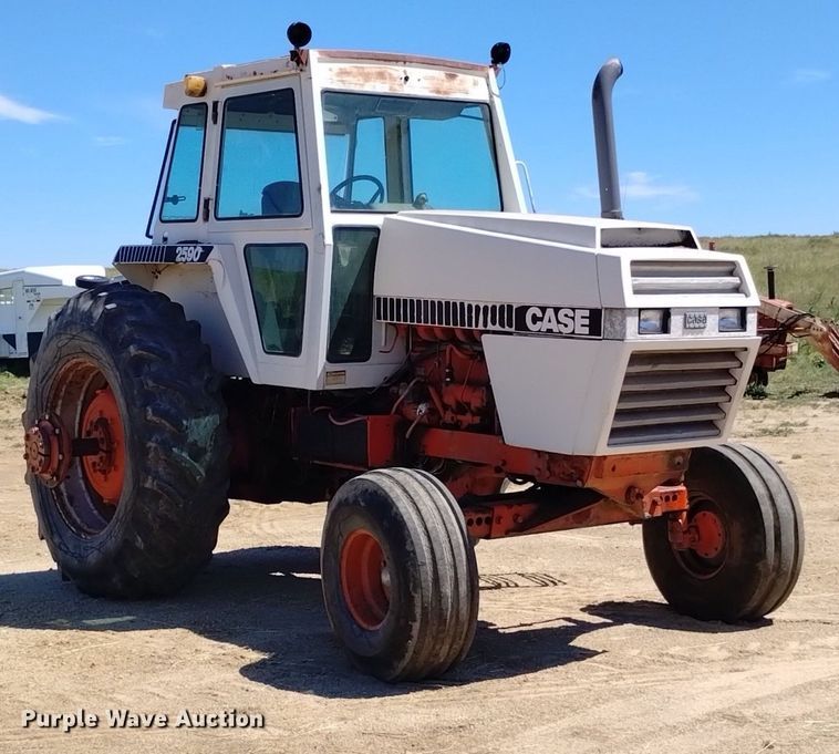 image for item DP3320 1979 Case 2590  tractor