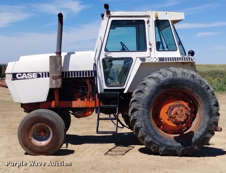 image for item DP3320 1979 Case 2590  tractor