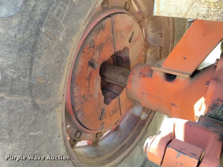 image for item DP3320 1979 Case 2590  tractor