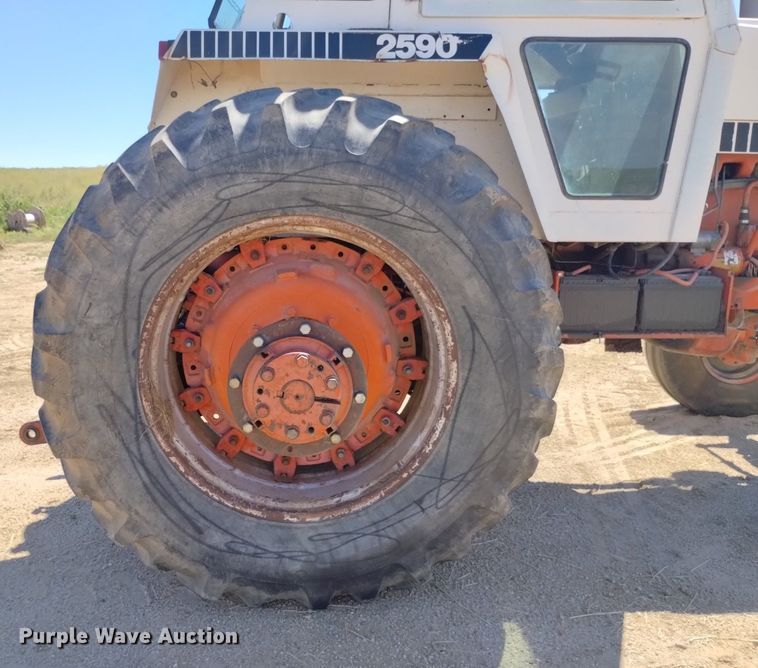 image for item DP3320 1979 Case 2590  tractor