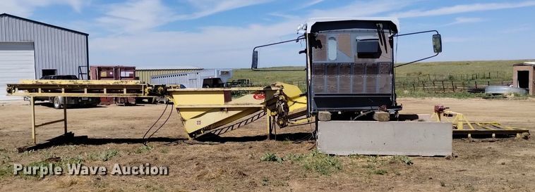 image for item DP3321 T's E-Z Unroller  bale unrolling system