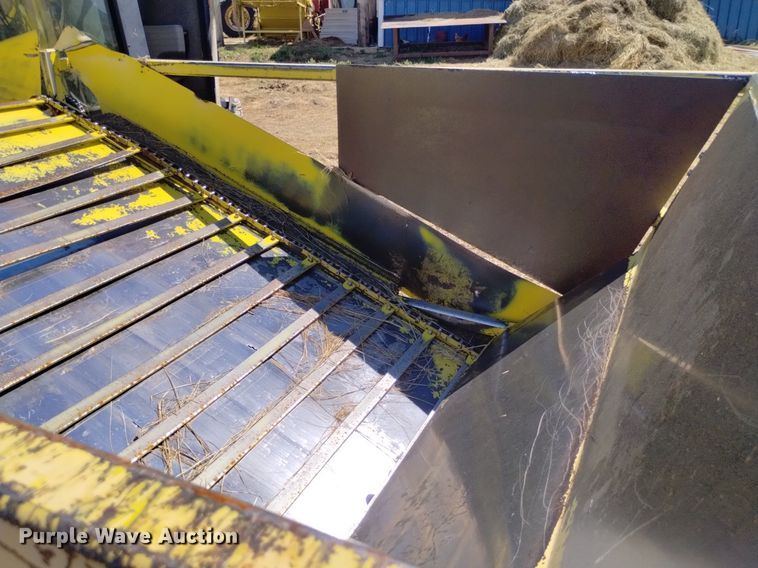 image for item DP3321 T's E-Z Unroller  bale unrolling system