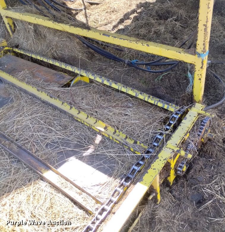 image for item DP3321 T's E-Z Unroller  bale unrolling system