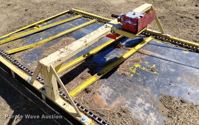 image for item DP3321 T's E-Z Unroller  bale unrolling system