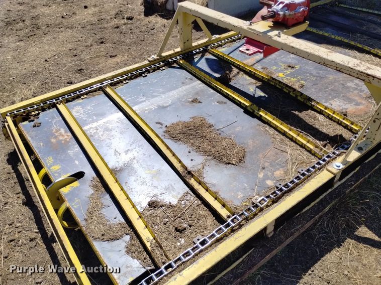 image for item DP3321 T's E-Z Unroller  bale unrolling system