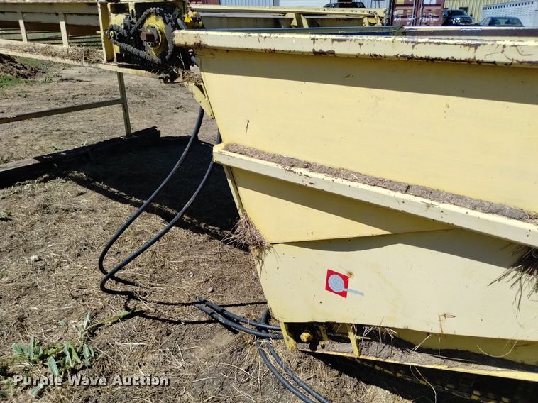 image for item DP3321 T's E-Z Unroller  bale unrolling system