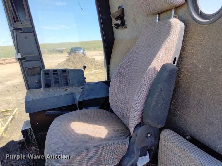 image for item DP3321 T's E-Z Unroller  bale unrolling system