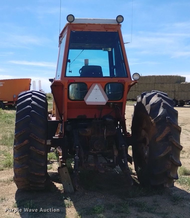 image for item DP3323 1978 Allis Chalmers 7000  tractor