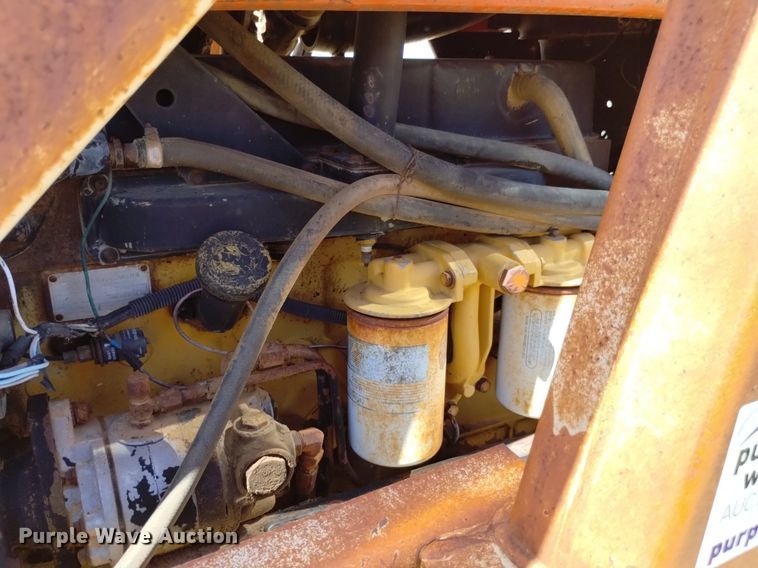 image for item DP3323 1978 Allis Chalmers 7000  tractor