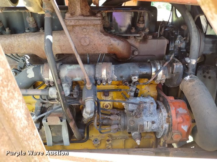 image for item DP3323 1978 Allis Chalmers 7000  tractor