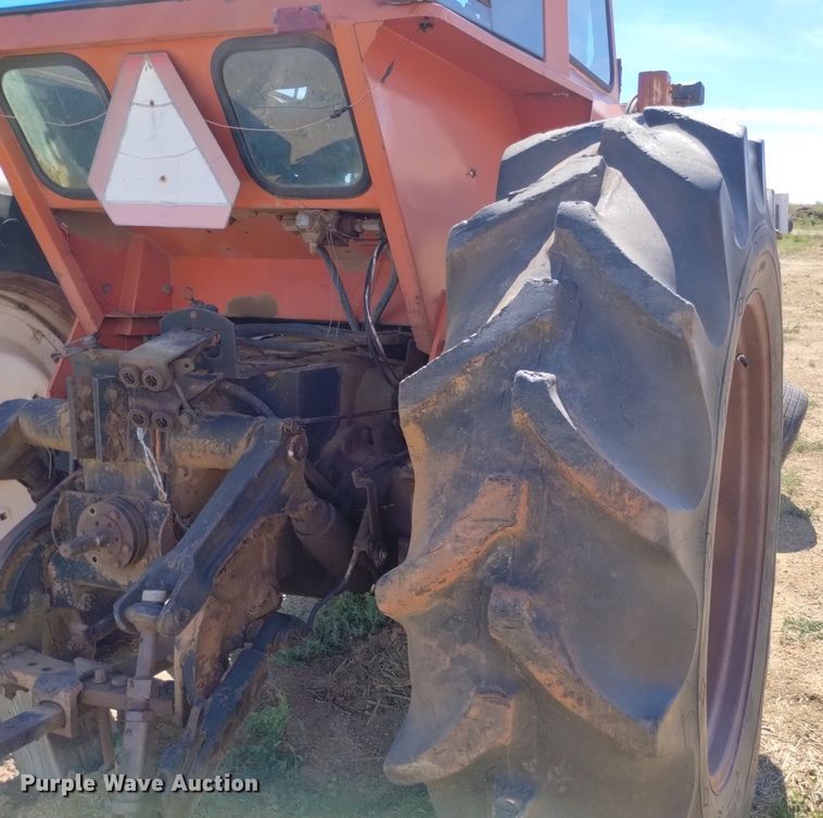 image for item DP3323 1978 Allis Chalmers 7000  tractor