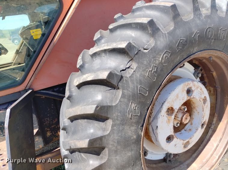 image for item DP3323 1978 Allis Chalmers 7000  tractor