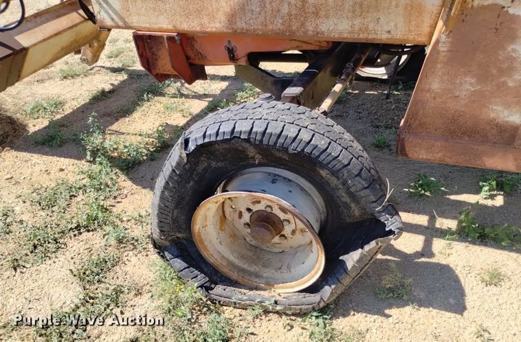 image for item DP3323 1978 Allis Chalmers 7000  tractor