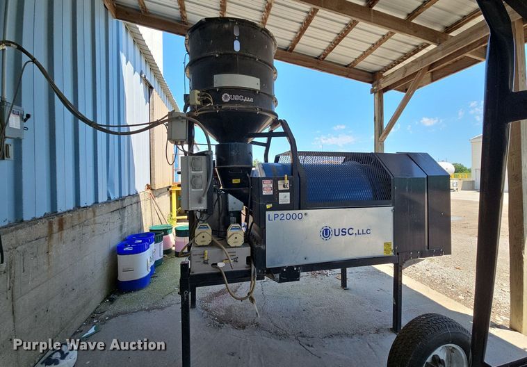 image for item DQ0114 USC LP2000  seed treater