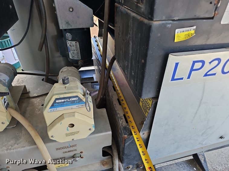 image for item DQ0114 USC LP2000  seed treater