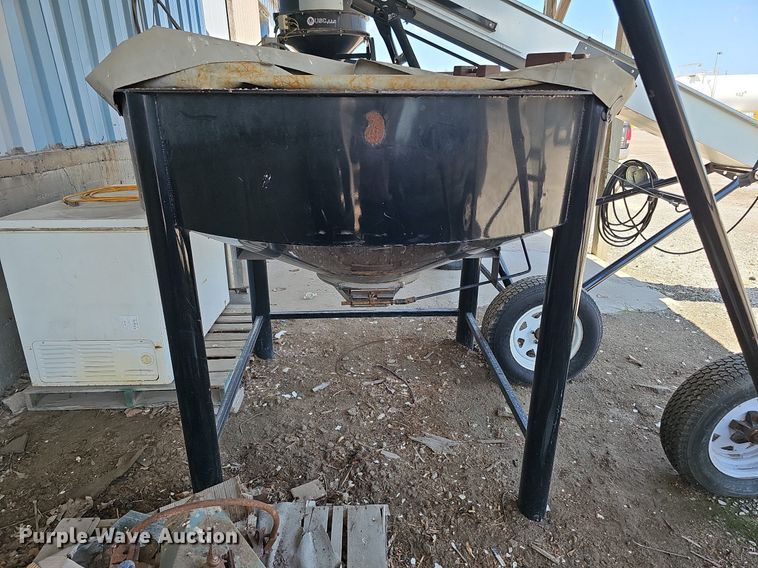 image for item DQ0114 USC LP2000  seed treater